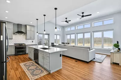 725 N Linden Street, Belle Plaine, MN 56011 - Photo 1