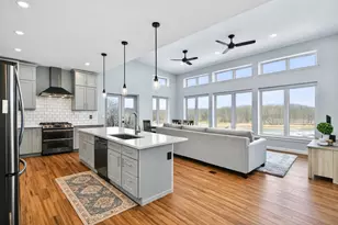 725 N Linden St, Belle Plaine, MN 56011 - Photo 1