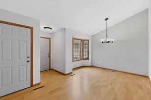 6427 Bandel Hills Ln NW, Rochester, MN 55901 - Photo 4