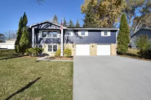 7216 33rd Ave N, Crystal, MN 55427 - Photo 1