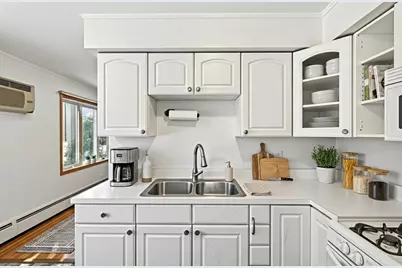 2307 Unity Avenue N, Golden Valley, MN 55422 - Photo 8