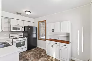 2307 Unity Ave N, Golden Valley, MN 55422 - Photo 10