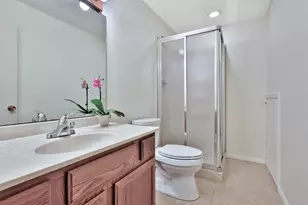 8276 Kingslee Rd, Bloomington, MN 55438 - Photo 30