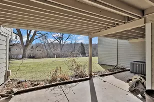 8276 Kingslee Rd, Bloomington, MN 55438 - Photo 28