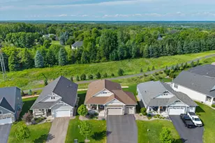 9062 7th St N, Lake Elmo, MN 55042 - Photo 6
