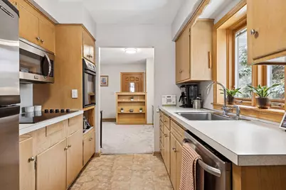 4148 Chowen Avenue S, Minneapolis, MN 55410 - Photo 8