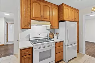 7048 Kentucky Ave N, Brooklyn Park, MN 55428 - Photo 8