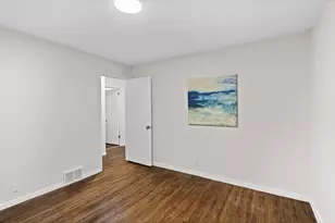 7048 Kentucky Ave N, Brooklyn Park, MN 55428 - Photo 14