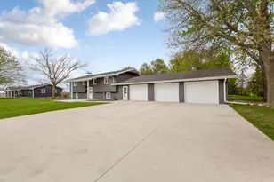 14159 Summit Ln, Waseca, MN 56093 - Photo 8