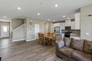 16386 Jaffna Pl, Lakeville, MN 55044 - Photo 4