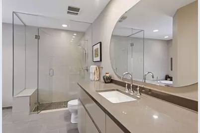 30 Greenway Gables, Minneapolis, MN 55403 - Photo 22