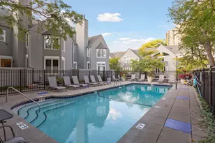 30 Greenway Gables, Minneapolis, MN 55403 - Photo 34