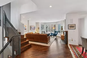 30 Greenway Gables, Minneapolis, MN 55403 - Photo 2