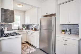 1025 Fairmount Ave, Saint Paul, MN 55105 - Photo 16