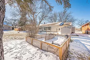 206 N 3rd Ave E, Truman, MN 56088 - Photo 10