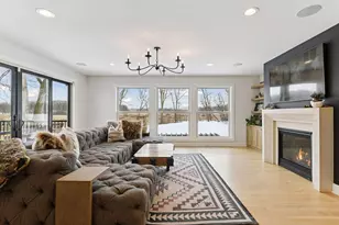 3141 Fairchild Ave, Wayzata, MN 55391 - Photo 22