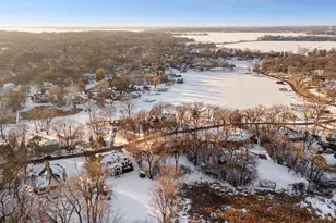 3141 Fairchild Ave, Wayzata, MN 55391 - Photo 2