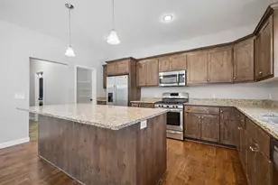 5484 Snell Ct SE, Prior Lake, MN 55372 - Photo 8