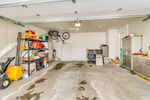 3646 Chinook Dr S, Fargo, ND 58104 - Photo 8