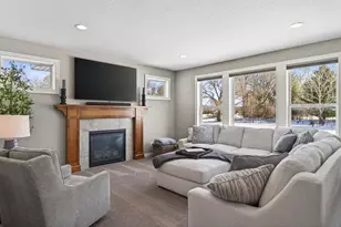 4292 Parkview Ln, Anoka, MN 55303 - Photo 8