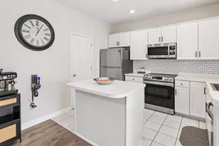 2312 Eagle Trace Ln, Woodbury, MN 55129 - Photo 10