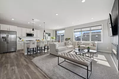 215 Huntington Drive, Waconia, MN 55387 - Photo 4