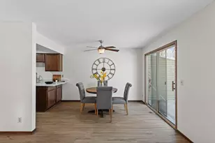 4670 Ridge Cliff Dr, Eagan, MN 55122 - Photo 4