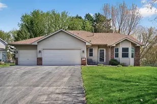 25955 Glen Oak Dr, Wyoming, MN 55092 - Photo 1