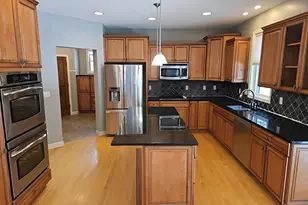 10772 Hawthorn Trail, Woodbury, MN 55129 - Photo 12