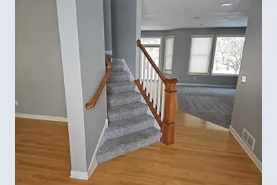 10772 Hawthorn Trail, Woodbury, MN 55129 - Photo 4