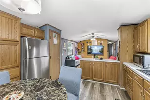 2401 Bison Dr, Maplewood, MN 55119 - Photo 18