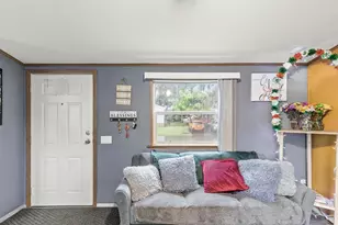 2401 Bison Dr, Maplewood, MN 55119 - Photo 8