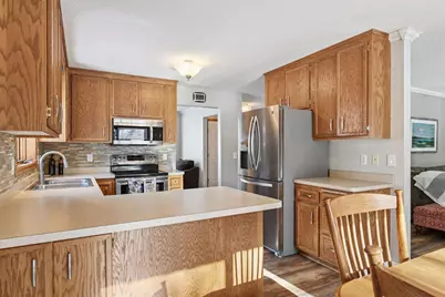 10069 Harriet Avenue S, Bloomington, MN 55420 - Photo 6