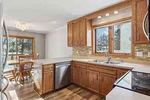 10069 Harriet Ave S, Bloomington, MN 55420 - Photo 14