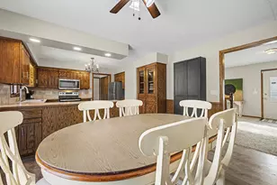 521 McDevitt St, Shakopee, MN 55379 - Photo 12