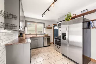 3722 Hayes St NE, Columbia Heights, MN 55421 - Photo 10