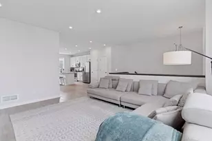 2315 McKenney Way, North Saint Paul, MN 55109 - Photo 8