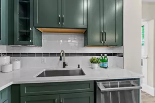 2320 Humboldt Ave S, Minneapolis, MN 55405 - Photo 40