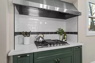 2320 Humboldt Ave S, Minneapolis, MN 55405 - Photo 38