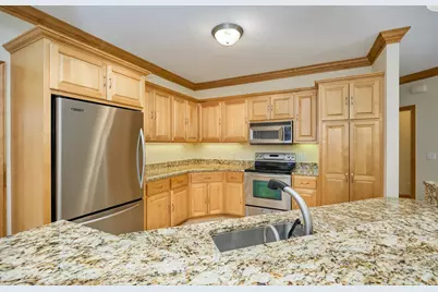 18426 Magenta Bay, Eden Prairie, MN 55347 - Photo 6