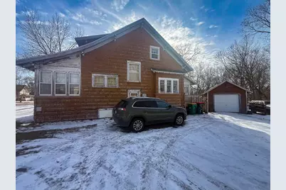 209 Walnut Street, Marshall, MN 56258 - Photo 2