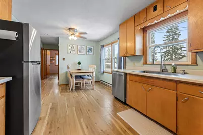 829 S Hill Street, Fountain City, WI 54629 - Photo 8