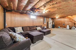 829 S Hill St, Fountain City, WI 54629 - Photo 18