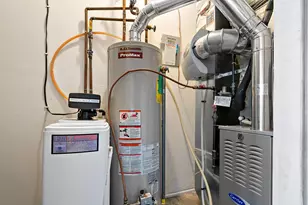 1053 Pondview Ct, Vadnais Heights, MN 55127 - Photo 18