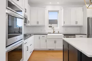 6301 Red Cedar Dr, Chaska, MN 55318 - Photo 6