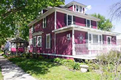 710 W Oakland Avenue, Austin, MN 55912 - Photo 1