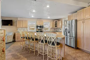 710 W Oakland Ave, Austin, MN 55912 - Photo 10