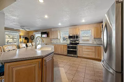 710 W Oakland Avenue, Austin, MN 55912 - Photo 10