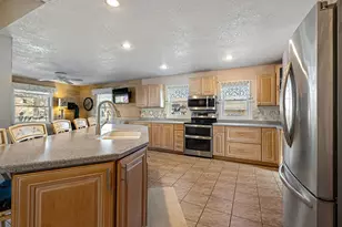710 W Oakland Ave, Austin, MN 55912 - Photo 10