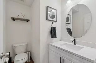 5207 Scott Ln, Robbinsdale, MN 55422 - Photo 10